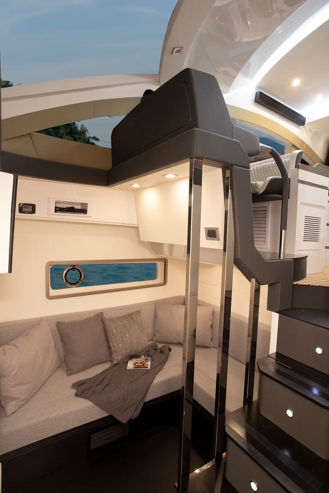 Pávia instalada a bordo — aplicação 4